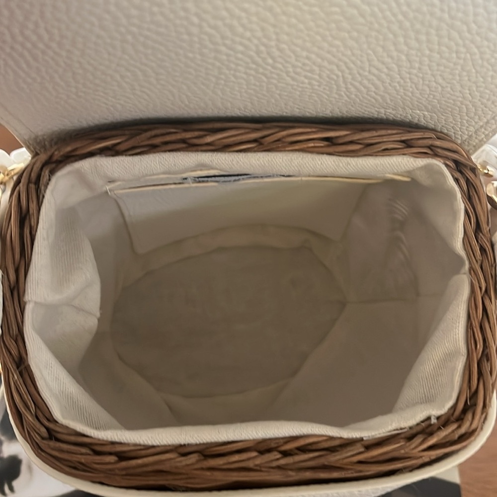 Tommy Bahama Wicker Bucket Bag Excellent condition! - Picture 5 of 8